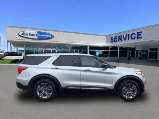 Ford Explorer 2023 AWD XLT 4dr SUV