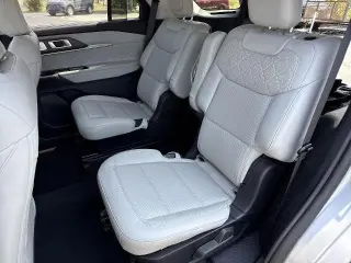 Ford Explorer 2025 Platinum 4dr SUV