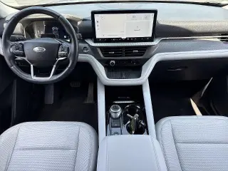 Ford Explorer 2025 Platinum 4dr SUV