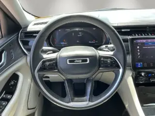 Jeep Grand Cherokee L 2023 4x2 Overland 4dr SUV