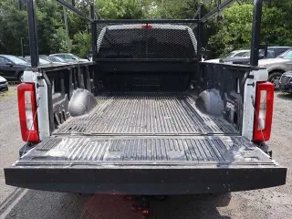 Ford F-250 Super Duty 2023 4x4 XL 4 puertas SuperCab batea de 6.8 pies