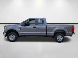Ford F-250 Super Duty 2022 4x4 XL 4 puertas SuperCab 6.8 pies. SB Pickup