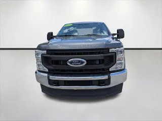 Ford F-250 Super Duty 2022 4x4 XL 4 puertas SuperCab 6.8 pies. SB Pickup