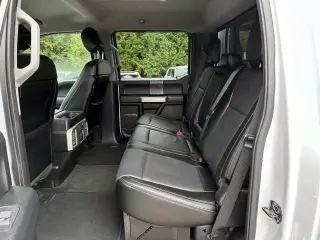 Ford F-250 Super Duty 2017 4x4 Lariat 4dr Crew Cab 6.8 ft. SB Pickup