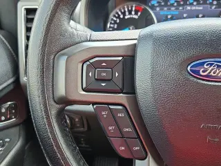 Ford Expedition 2019 4x2 XLT 4dr SUV