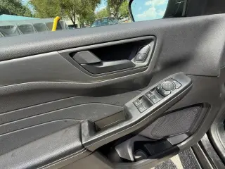 Ford Escape 2024 con tracción en las ruedas AWD, 4 puertas SUV