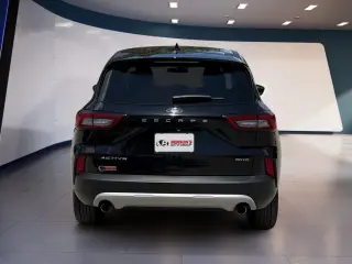 Ford Escape 2024 con tracción en las ruedas AWD, 4 puertas SUV