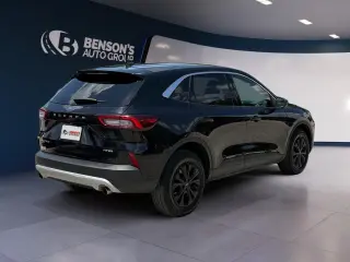 Ford Escape 2024 con tracción en las ruedas AWD, 4 puertas SUV