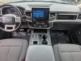 Ford Expedition 2024 4x2 XLT 4p SUV