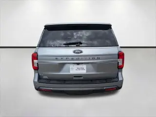 Ford Expedition 2024 4x2 XLT 4p SUV
