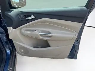 Ford C-MAX Híbrido 2018 Titanium 4p Vagón