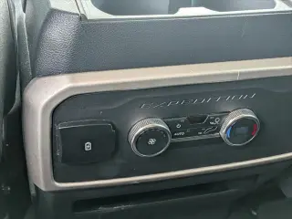 Ford Expedition MAX 2024 4x4 XLT 4p SUV