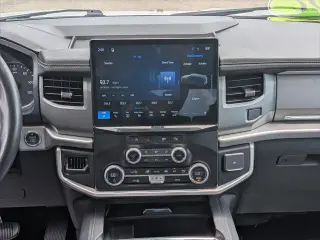 Ford Expedition MAX 2024 4x4 XLT 4p SUV