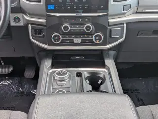 Ford Expedition MAX 2024 4x4 XLT 4p SUV
