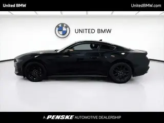 Ford Mustang 2024 EcoBoost 2dr Fastback