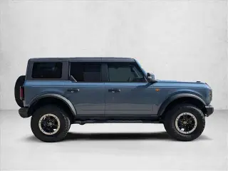Ford Bronco 2023 4x4 Base Advanced 4dr SUV