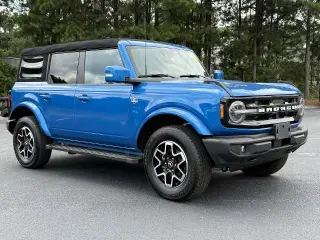 Ford Bronco 2023 4x4 Outer Banks 4dr SUV