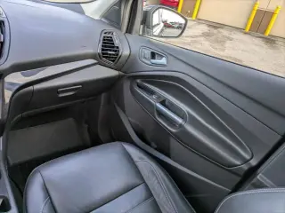 Ford Escape 2017 AWD Titanium SUV 4 puertas