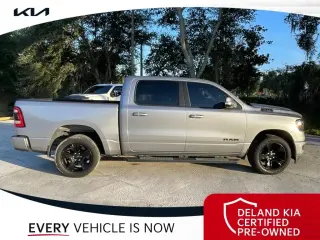 Ram 1500 2020 4x2 Big Horn 4p Puerta Cabina Tripulacion 5.6 ft. SB Camion