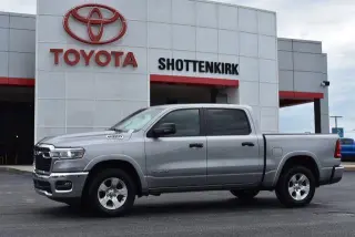 Ram 1500 2025 4x4 Lone Star 4dr Crew Cab 5.6 ft. SB Pickup