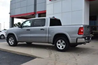 Ram 1500 2025 4x4 Lone Star 4dr Crew Cab 5.6 ft. SB Pickup