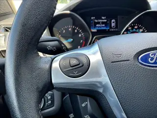Ford Escape 2015 Titanium 4p SUV