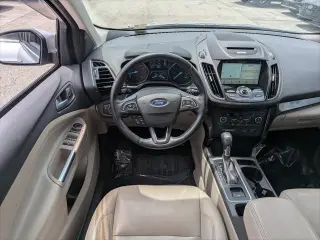 Ford Escape 2017 Titanium 4p SUV