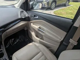 Ford Escape 2017 Titanium 4p SUV
