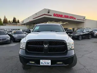 Ram 1500 Classic 2019 4x4 Tradesman Cabina completa 4 puertas 6.3 ft. SB Picaje