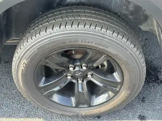 Ram 1500 Clásico 2024 4x4 Warlock 4p Pie de Cabina Crew 5.5 ft. SB Camioneta