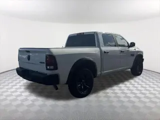 Ram 1500 Classic 2024 4x4 Warlock 4dr Crew Cab 5.5 ft. SB Pickup