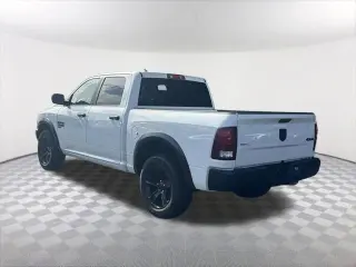 Ram 1500 Classic 2024 4x4 Warlock 4dr Crew Cab 5.5 ft. SB Pickup