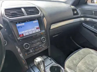 Ford Explorer 2018 XLT 4dr SUV
