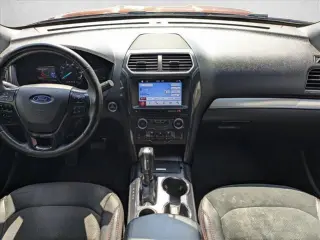 Ford Explorer 2018 XLT 4dr SUV
