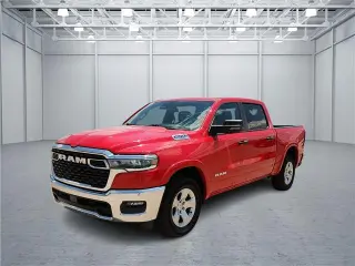 Ram 1500 2025 4x4 Big Horn 4 puertas Crew Cab pickup con caja de 5.6 pies