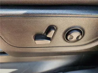 Ram 1500 2025 4x4 Big Horn 4 puertas Crew Cab pickup con caja de 5.6 pies