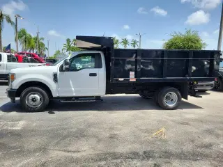 Ford F-350 Super Duty 2020 4x2 XL 2dr Regular Cab 145 in. WB DRW Chasis