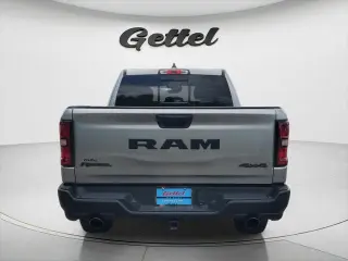 Ram 1500 2025 4x4 Rebel 4dr Crew Cab 5.6 ft. SB Camioneta