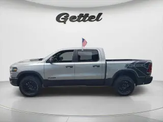 Ram 1500 2025 4x4 Rebel 4dr Crew Cab 5.6 ft. SB Camioneta