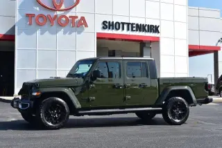 Jeep Gladiator 2023 4x4 Sport S 4dr Crew Cab 5.0 ft. SB