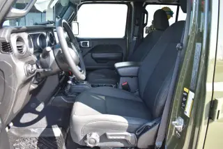 Jeep Gladiator 2023 4x4 Sport S 4dr Crew Cab 5.0 ft. SB