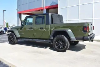 Jeep Gladiator 2023 4x4 Sport S 4dr Crew Cab 5.0 ft. SB