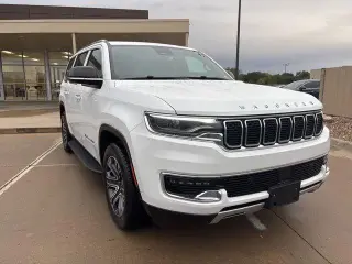 Jeep Wagoneer 2024 4x4 Serie II SUV 4 puertas