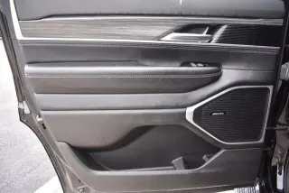 Jeep Wagoneer 2024 4x4 Serie II 4p SUV