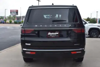 Jeep Wagoneer 2024 4x4 Serie II 4p SUV