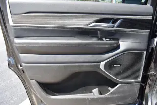 Jeep Wagoneer 2024 4x4 Serie II 4p SUV
