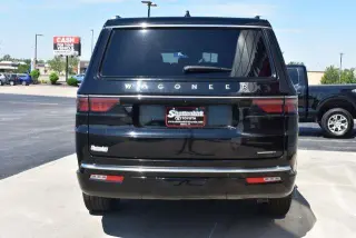 Jeep Wagoneer 2024 4x4 Serie II 4p SUV