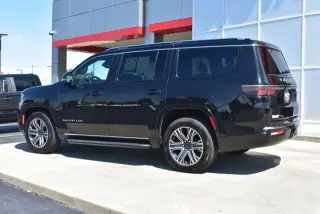 Jeep Wagoneer 2024 4x4 Serie II 4p SUV