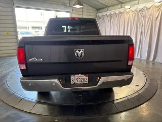 Ram 1500 2017 4x2 Big Horn 4p Puerta Cabina Tripulacion Grande 5.5 ft. SB Pickup