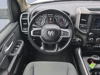 Ram 1500 2020 4x4 Big Horn 4p Cab de Tripulación 5.6 ft. SB Pickup